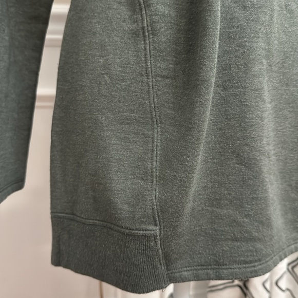 Athleta crewneck sweatshirt M - Picture 4 of 10